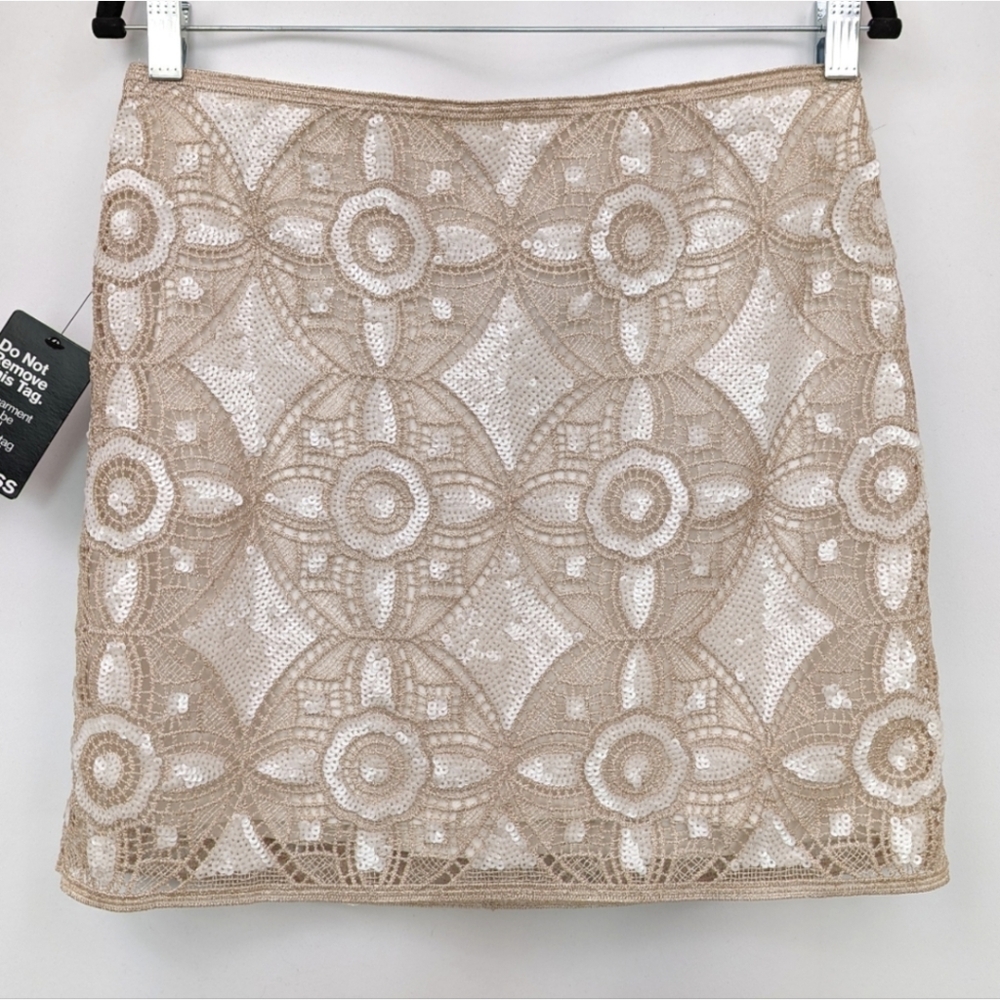 Express Mini Skirt Sequinned Metallic Crocheted Lace White Rose Gold size 8 NWT